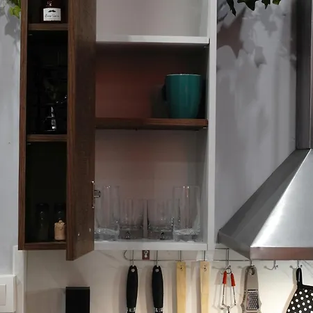 Hangar 94 - Center - Free Vouchers Apartment *