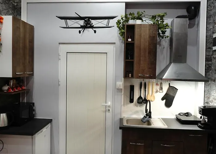 Hangar 94 - Center - Free Vouchers * ソフィア